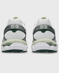 Asics Gel-Cumulus 16 White / Forest Night