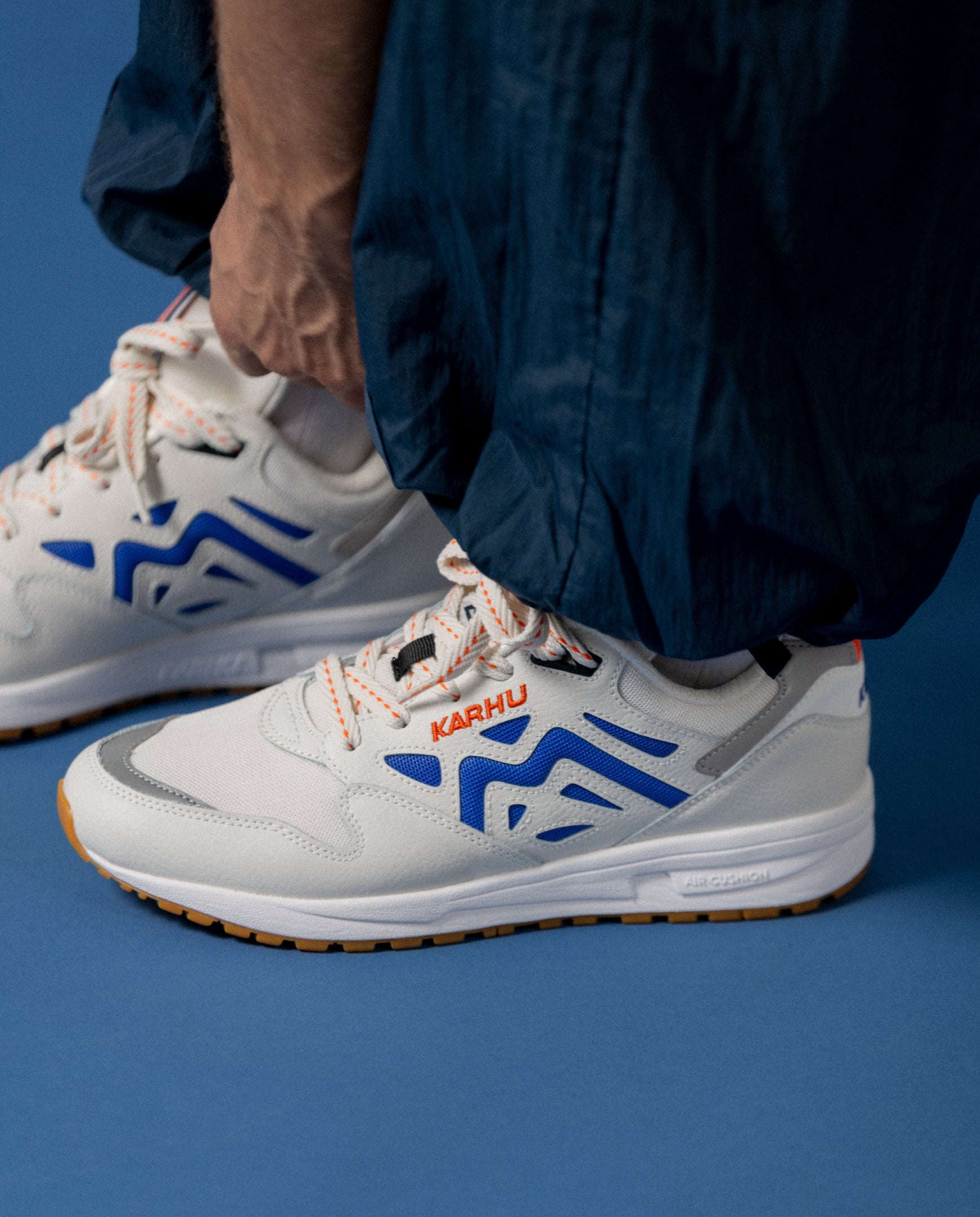 Karhu Legacy 96 Blanc De Blanc / Dazzling Blue