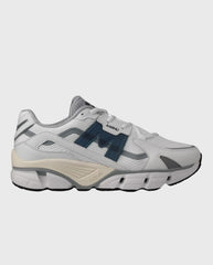Karhu Super Fulcrum White / Deep Dive