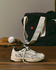 The Re-Run Classics Off-White