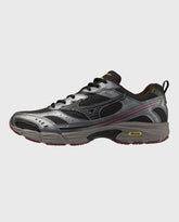 Mizuno MXR Black Sand / Black / Brick Red