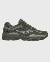 Saucony Progrid Omni 9 GTX herensneaker, zijprofiel donkergroen met grijze zoolribben