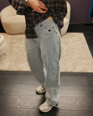 Lichtblauwe denim jeans met achterzakdetail, wijde pasvorm en riemlussen