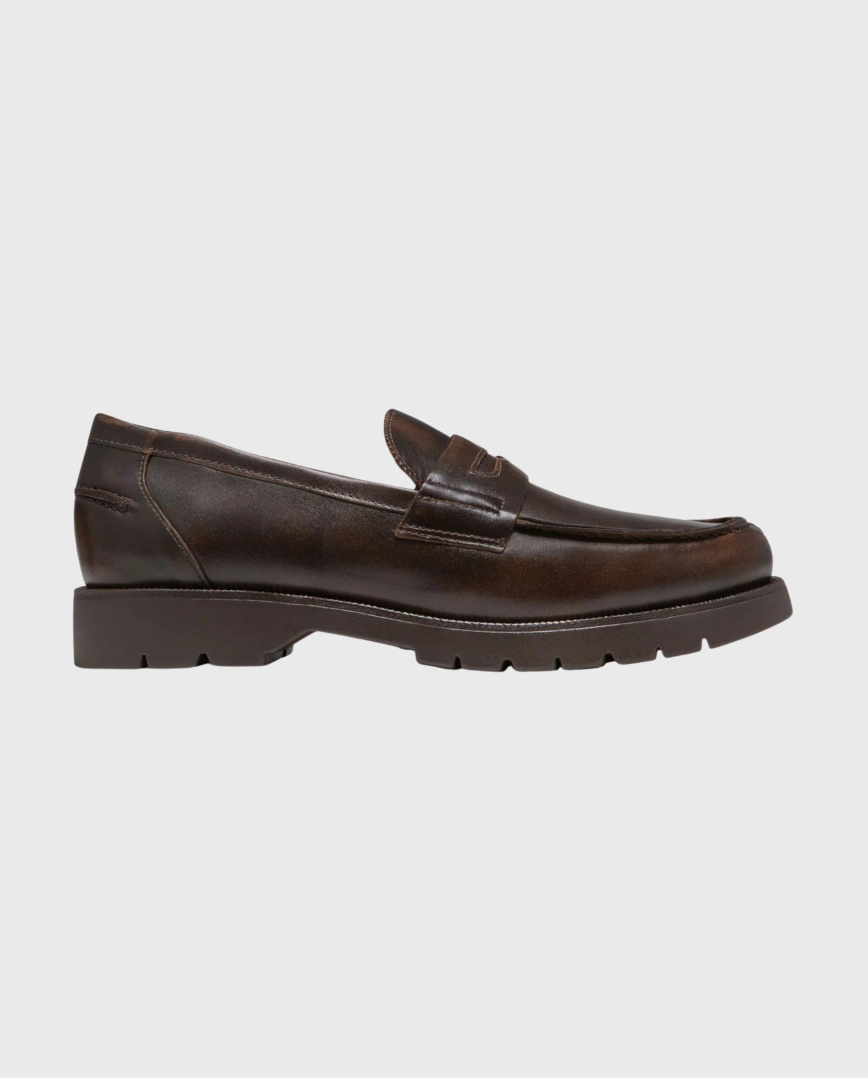 Kleman Cotteur MD bruine loafers met zijaanzicht en dikke rubberzool