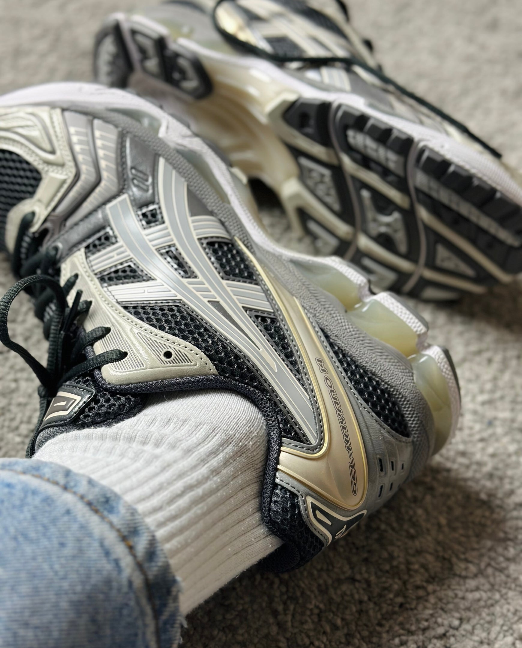 Asics Gel-Kayano 14 Obsidian Grey / Cement Grey