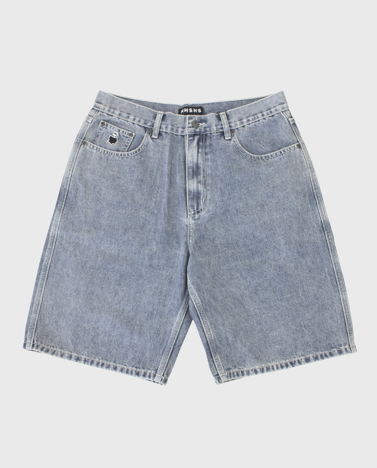 Lichtblauwe denim shorts met knoopsluiting, voorzakken, riemlussen en rafelzoom