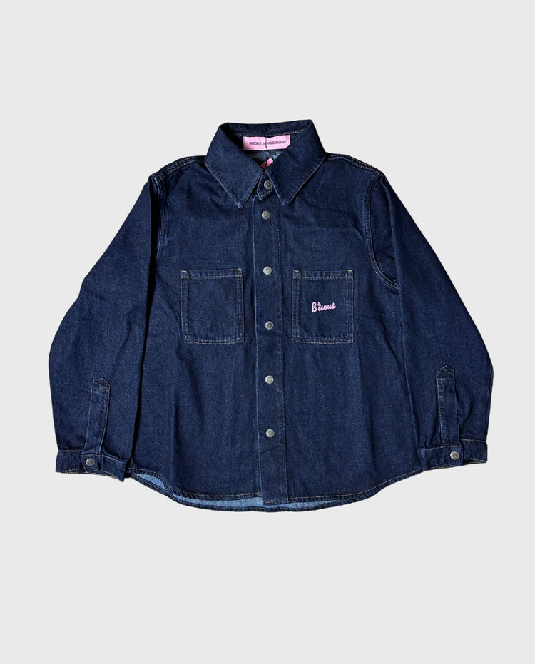Ruw jeanshemd, donkerblauwe denim, knoopsluiting met borstzakken