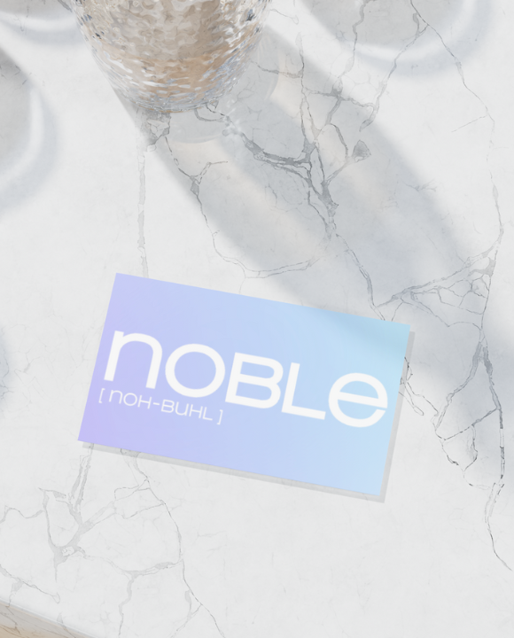 Noble cadeaubon met blauw design en opdruk NOBLE