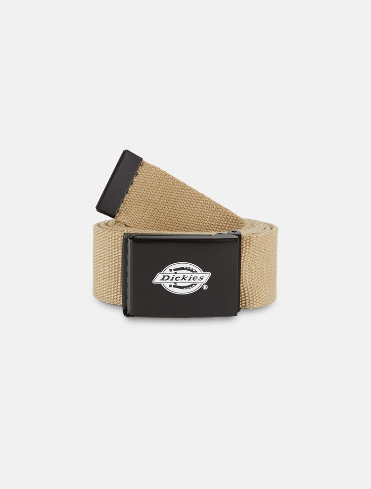 Khaki canvas riem met zwarte gespsluiting en Dickies-logo op de gesp
