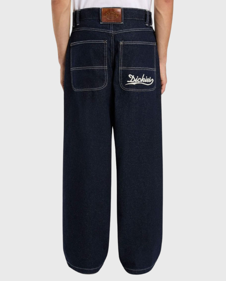 Denim jeans met wijde pijpen, donkerblauw, Dickies-logo op achterzak en leren taillepatch