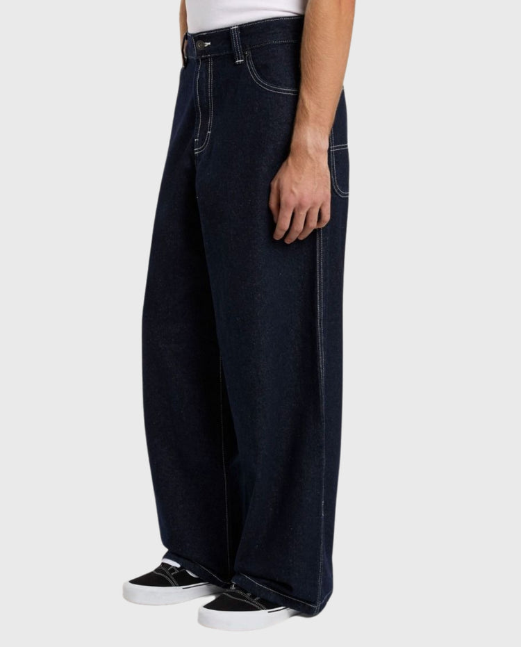 Denim jeans met wijde pijpen, donkerblauw, zijsilhouet en zichtbare achterzak