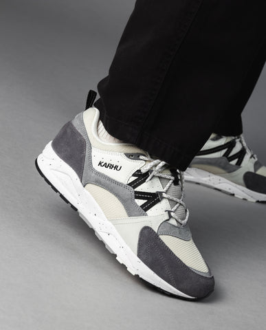 Karhu Fusion 2.0 Limestone / Jet Black