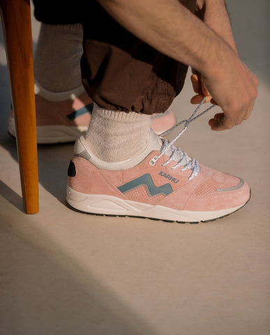 Karhu Aria 95 Cameo Rose / Blue Mirage