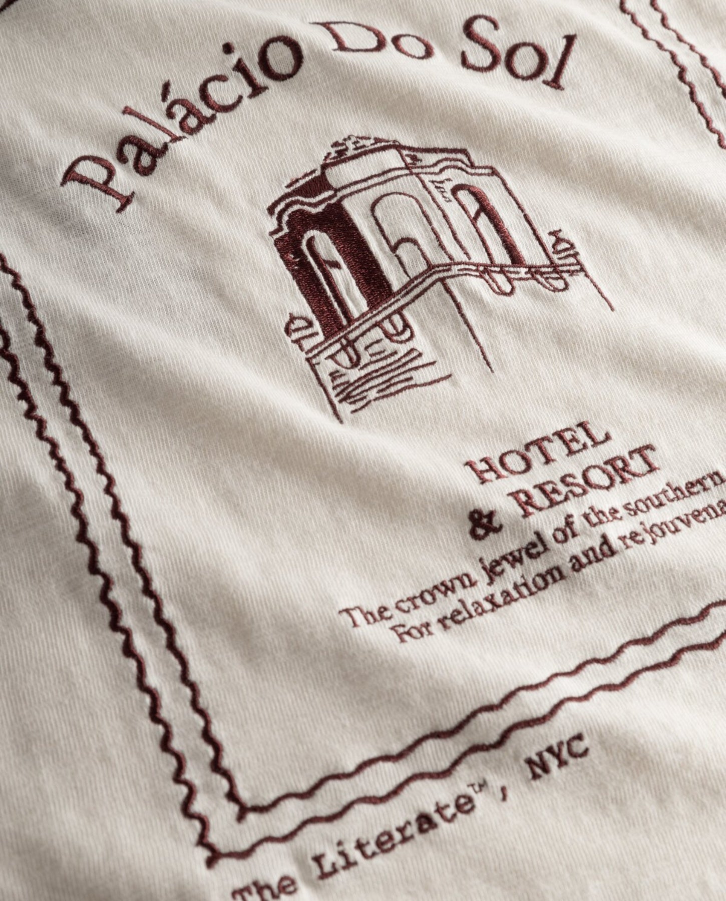 Les Deux Hotel T-Shirt | Noble