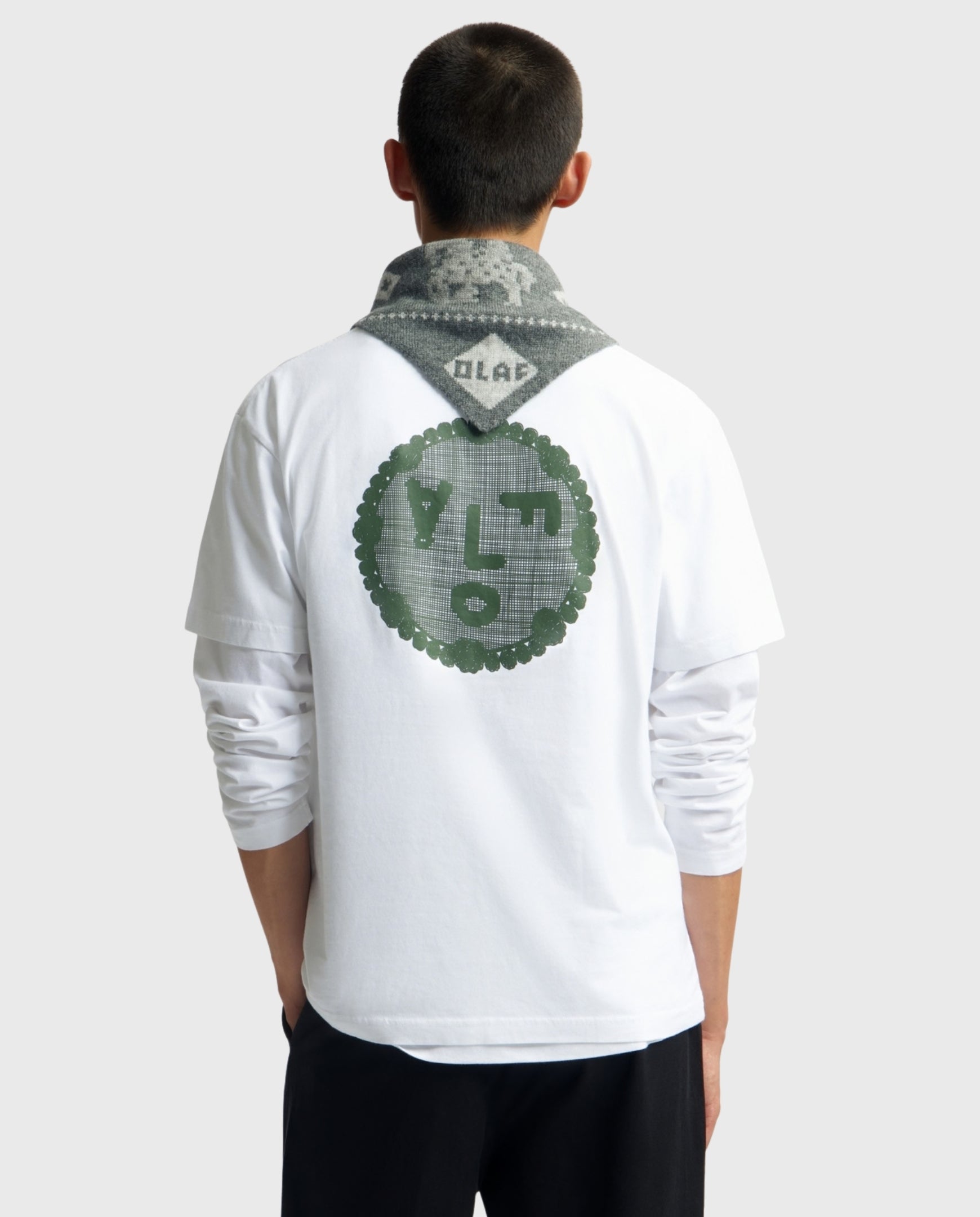 Wit T-shirt met groene ronde print op de rug