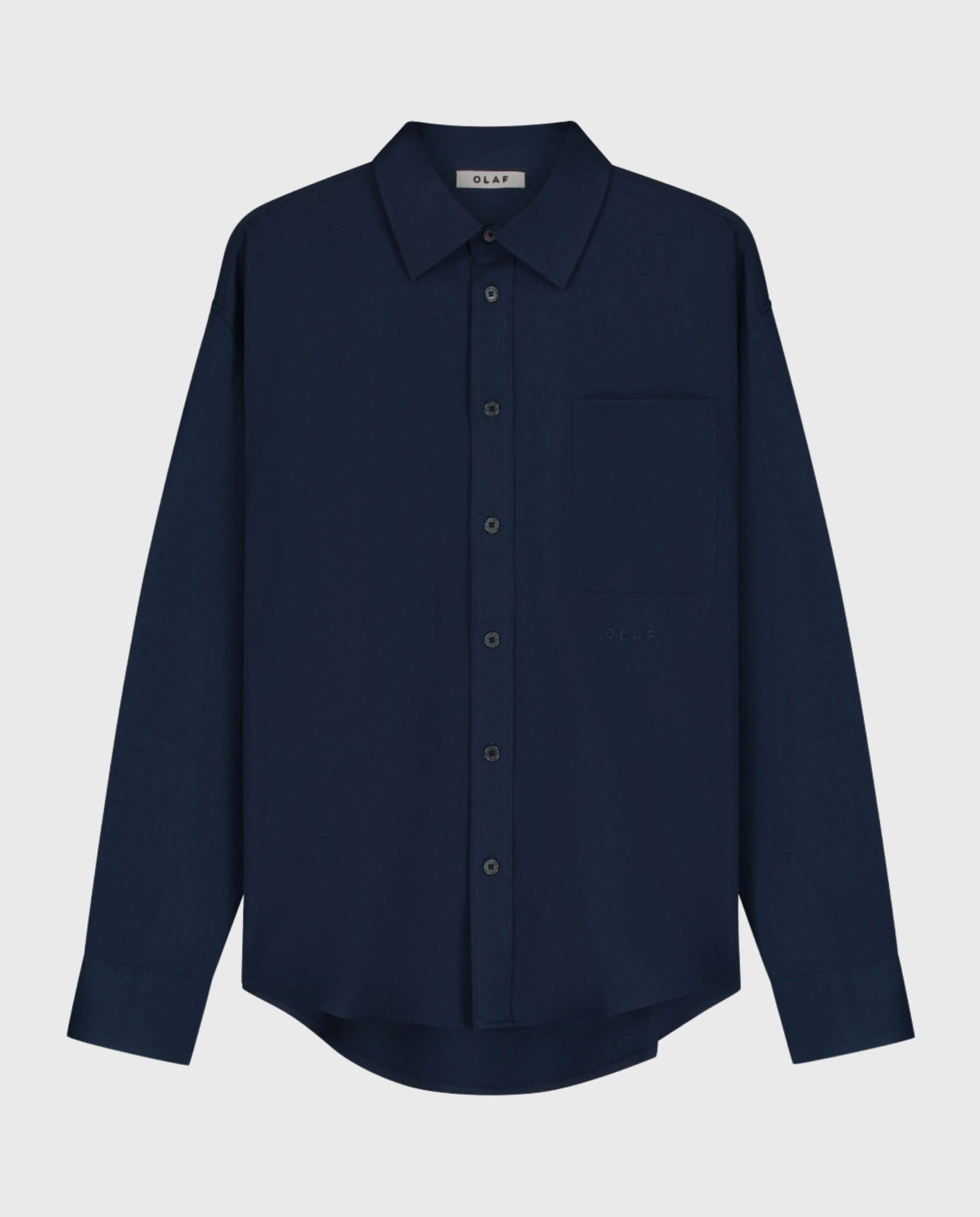 Oversized navy overhemd met kraag, knoopsluiting en borstzak, lange mouwen
