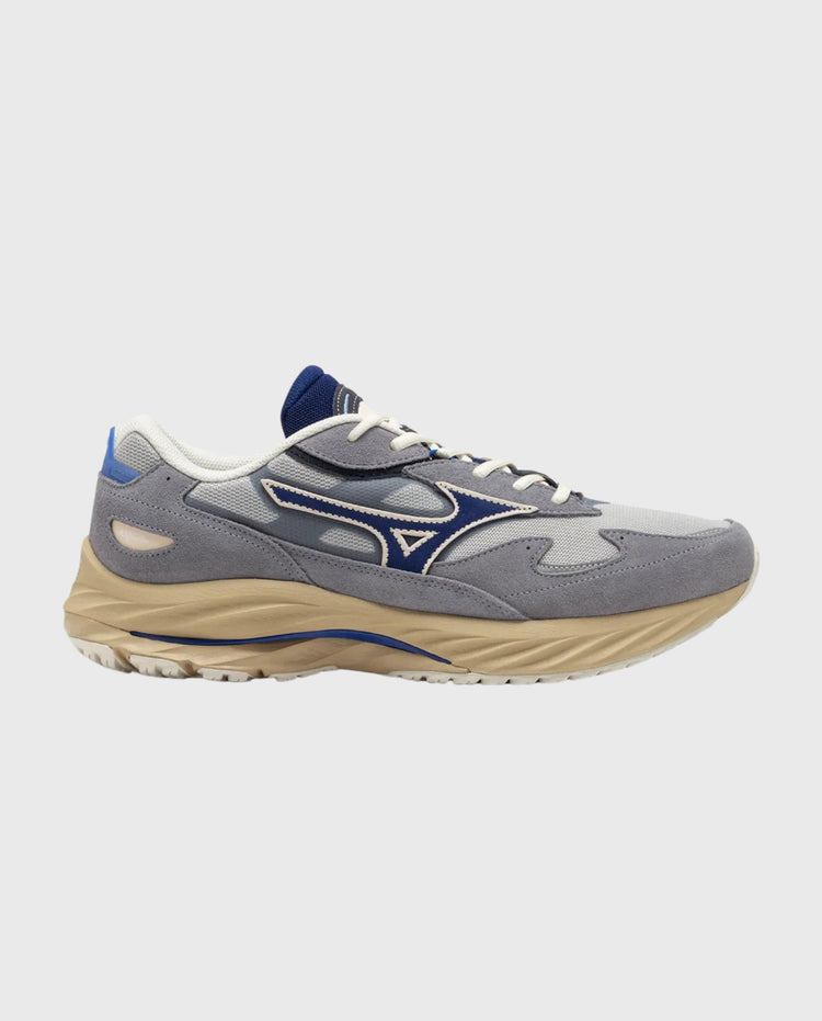 Mizuno Wave Rider Beta-sneakers in lichtgrijs met donkerblauwe accenten en beige zool