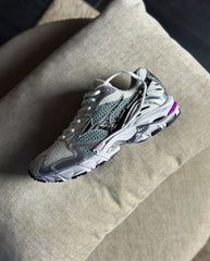 Mizuno Wave Rider 10 Snow White / Black / Slate
