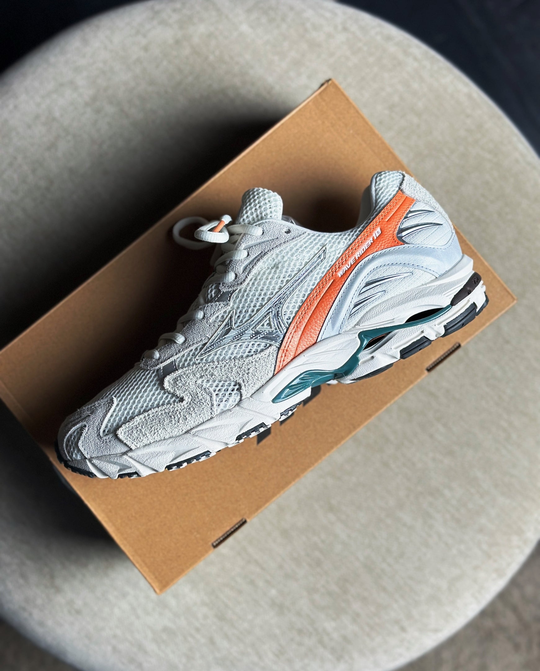 Mizuno Wave Rider 10 Snow White / Dawn Blue / Sun Baked