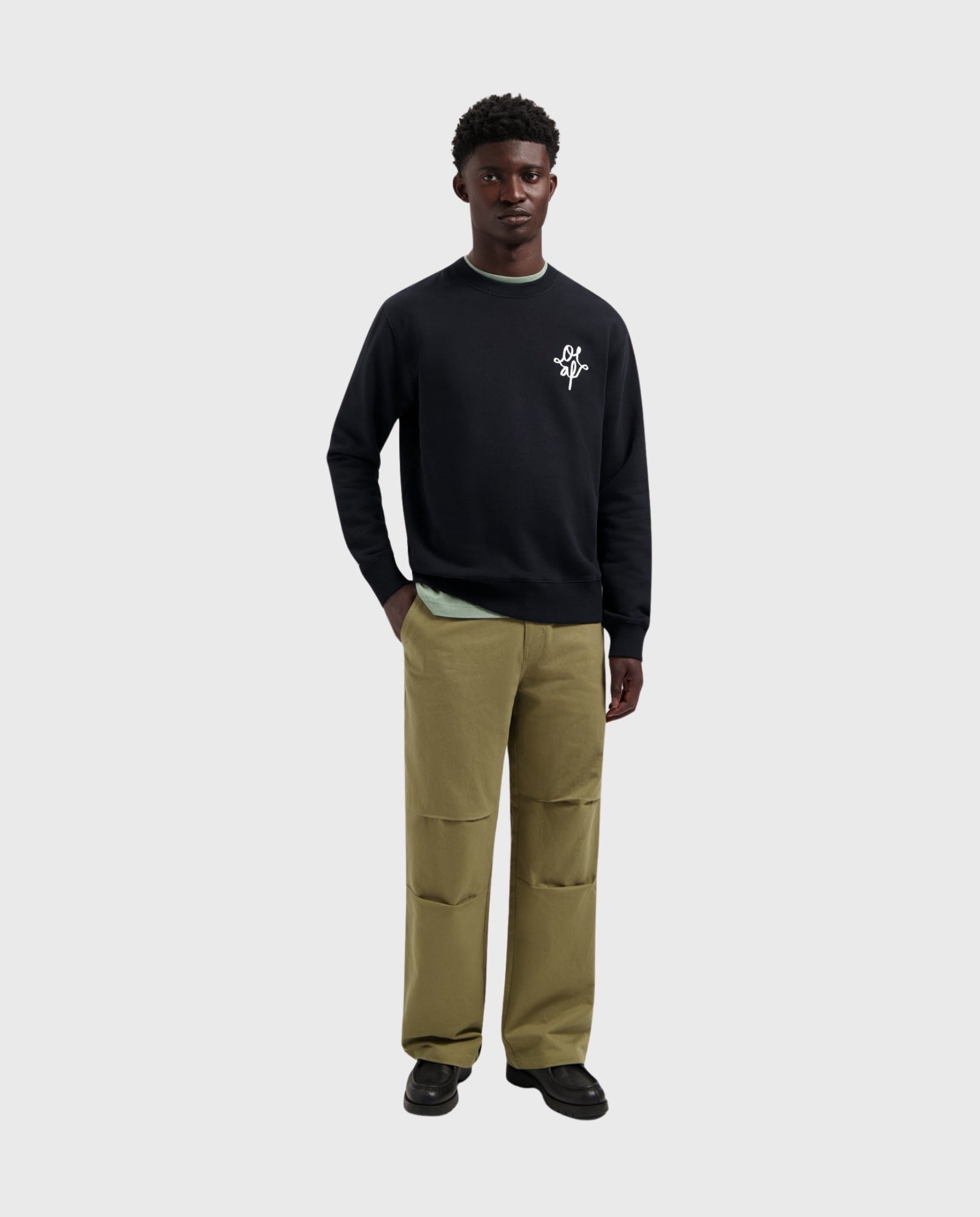 Monogram Graphic Crewneck Black