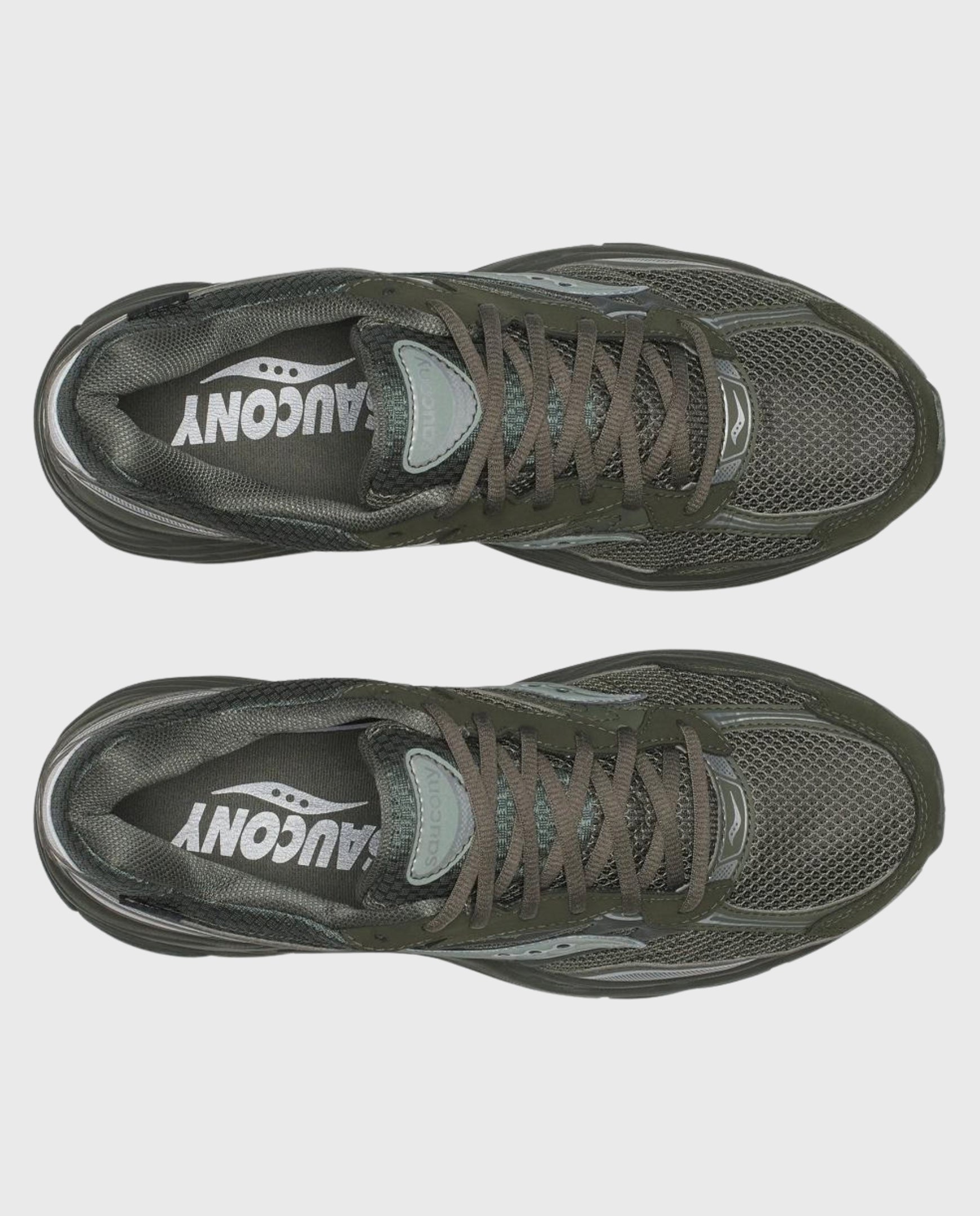 Saucony Progrid Omni 9 GTX herensneaker, zijaanzicht met logo op de tong