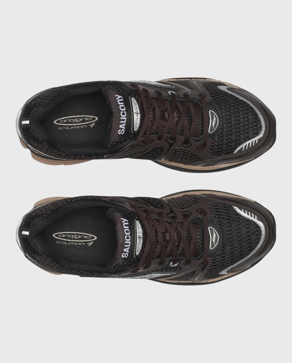 Saucony hardloopschoenen met zwarte binnenvoering en bruine veters, zijaanzicht