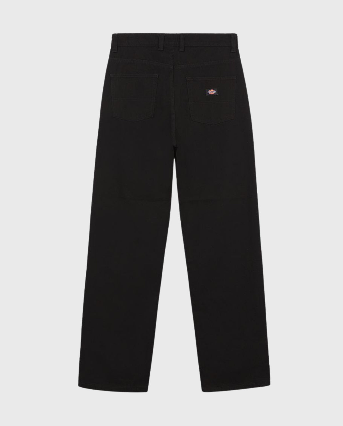 Zwarte denim jeans, rechte pijpen en logo op voorzak, plat