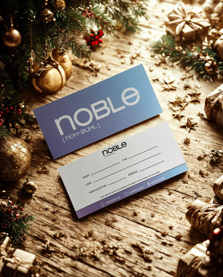 Twee cadeaukaarten met NOBLE-logo en invulregels, blauw-witte kaart