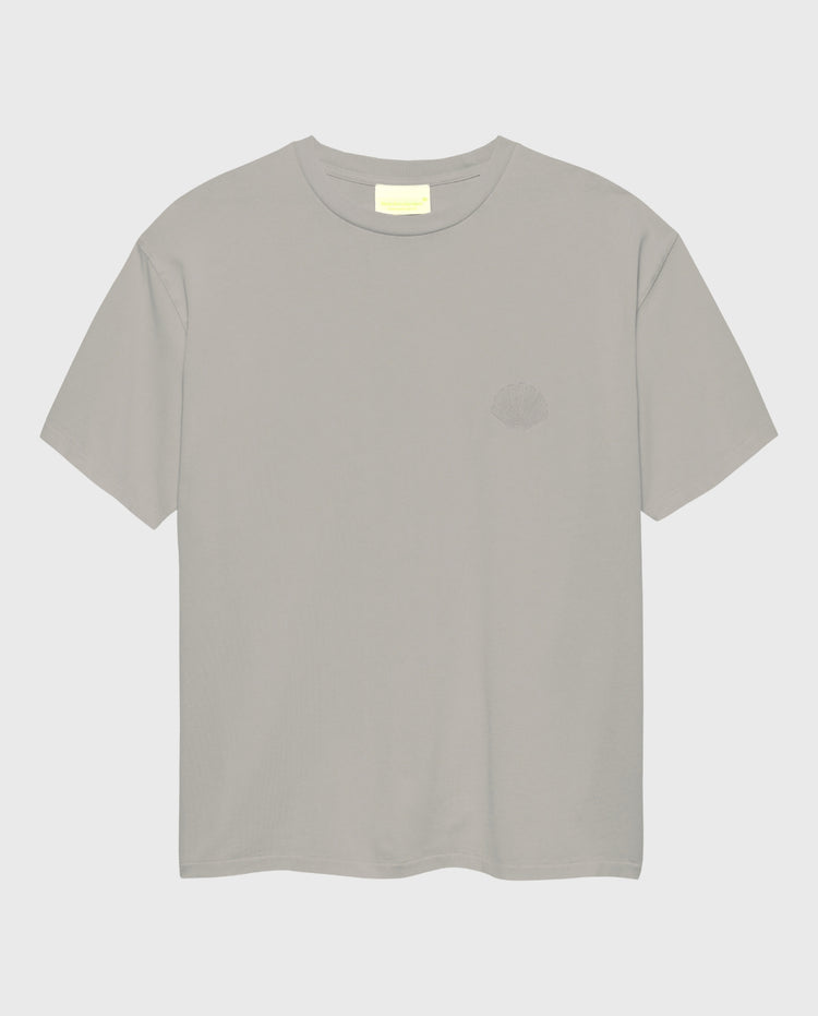 T-shirt met korte mouwen en ronde hals in steen grijs, klein borstlogo