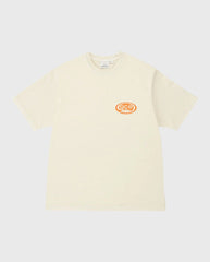 Beige pigmentgeverfde T-shirt met ronde hals en klein GCE-logo op borst
