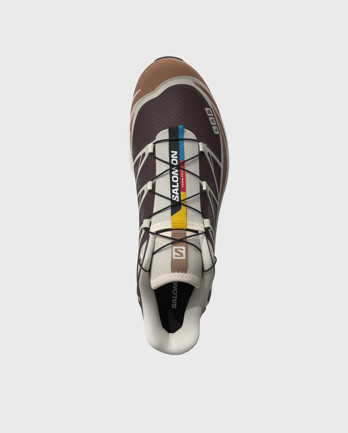 Salomon XT-6 sneakers, achter- en zijaansicht met bruine hiel en witte veterogen.