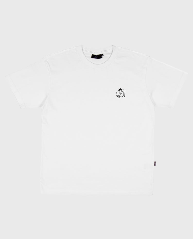 Wit t-shirt met kleine borstembroidery, subtiel geborduurd zwart/wit motief
