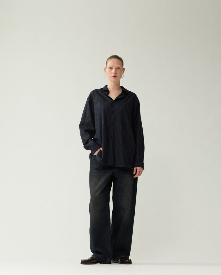 Wollen oversized overhemd met knoopsluiting, donkerblauw gestreept, borstzak, lange mouwen
